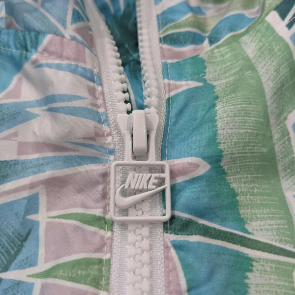 Nike Sportswear Womens Windrunner Cropped Floral Full-Zip Jacket with hood M - Picture 8 of 11